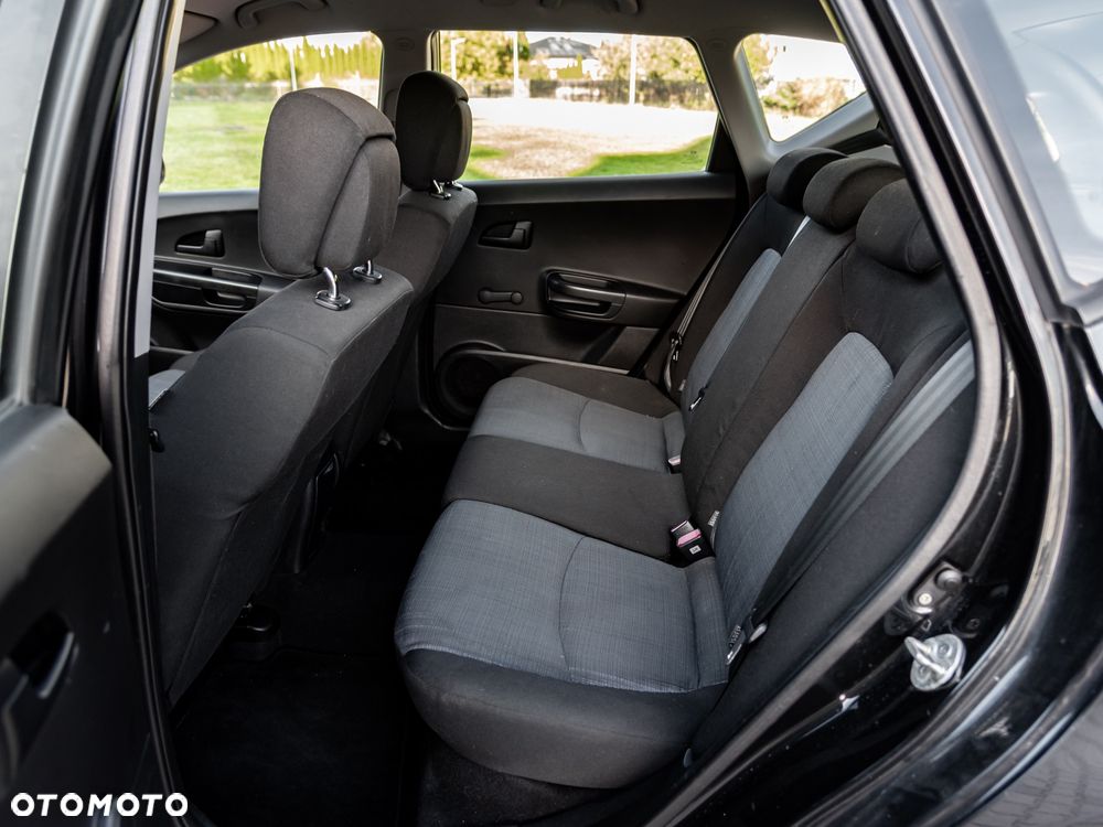 Kia Ceed - 22