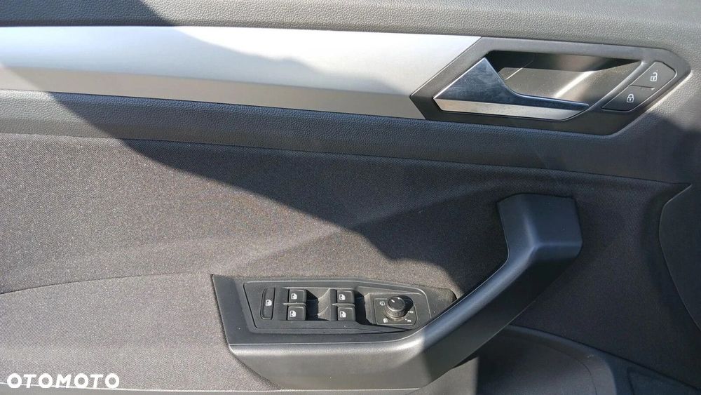 Volkswagen T-Roc 1.5 TSI Life Plus DSG - 25