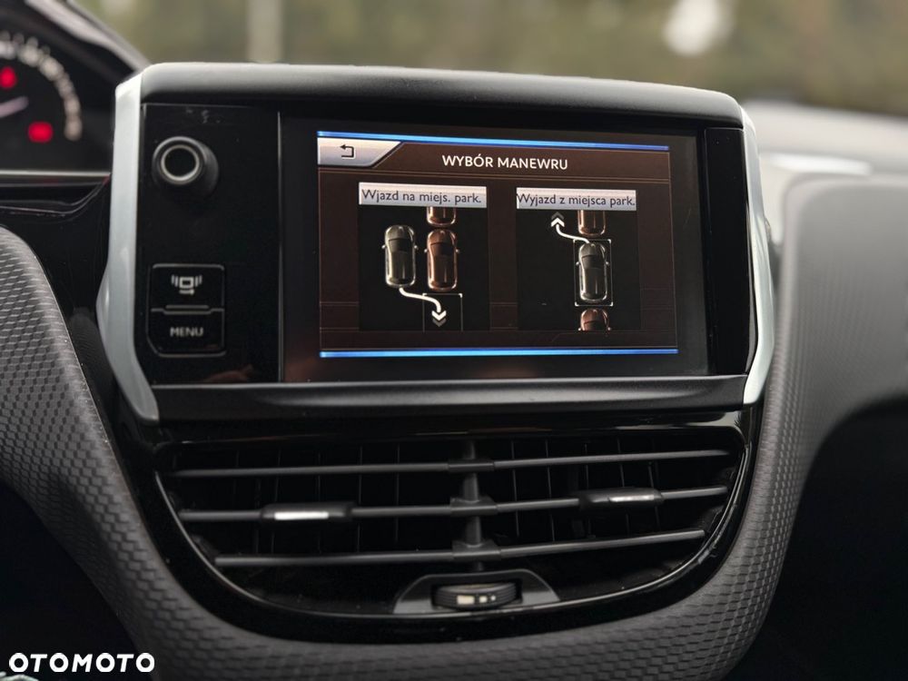 Peugeot 2008 1.6 VTi Allure - 23