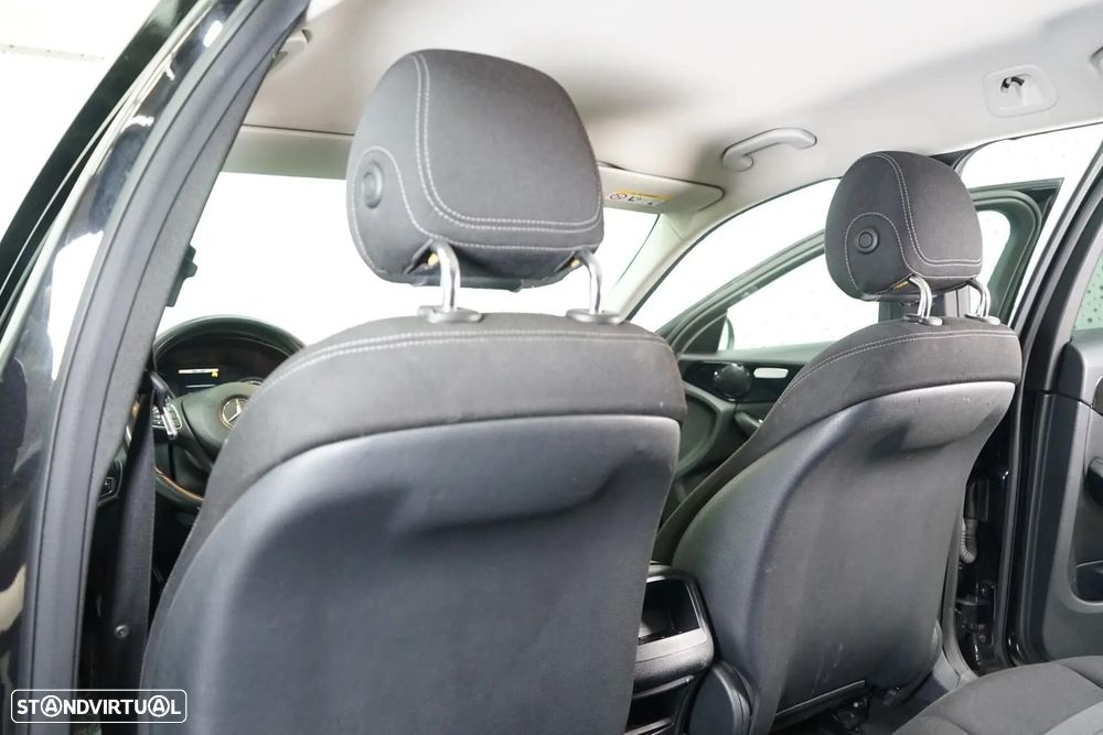 Mercedes-Benz C 200 d Avantgarde Aut. - 38