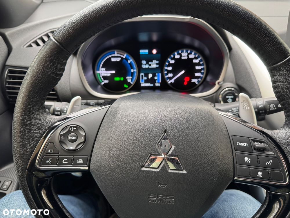 Mitsubishi Eclipse Cross 2.4 PHEV Intense Plus Ralliart - 11