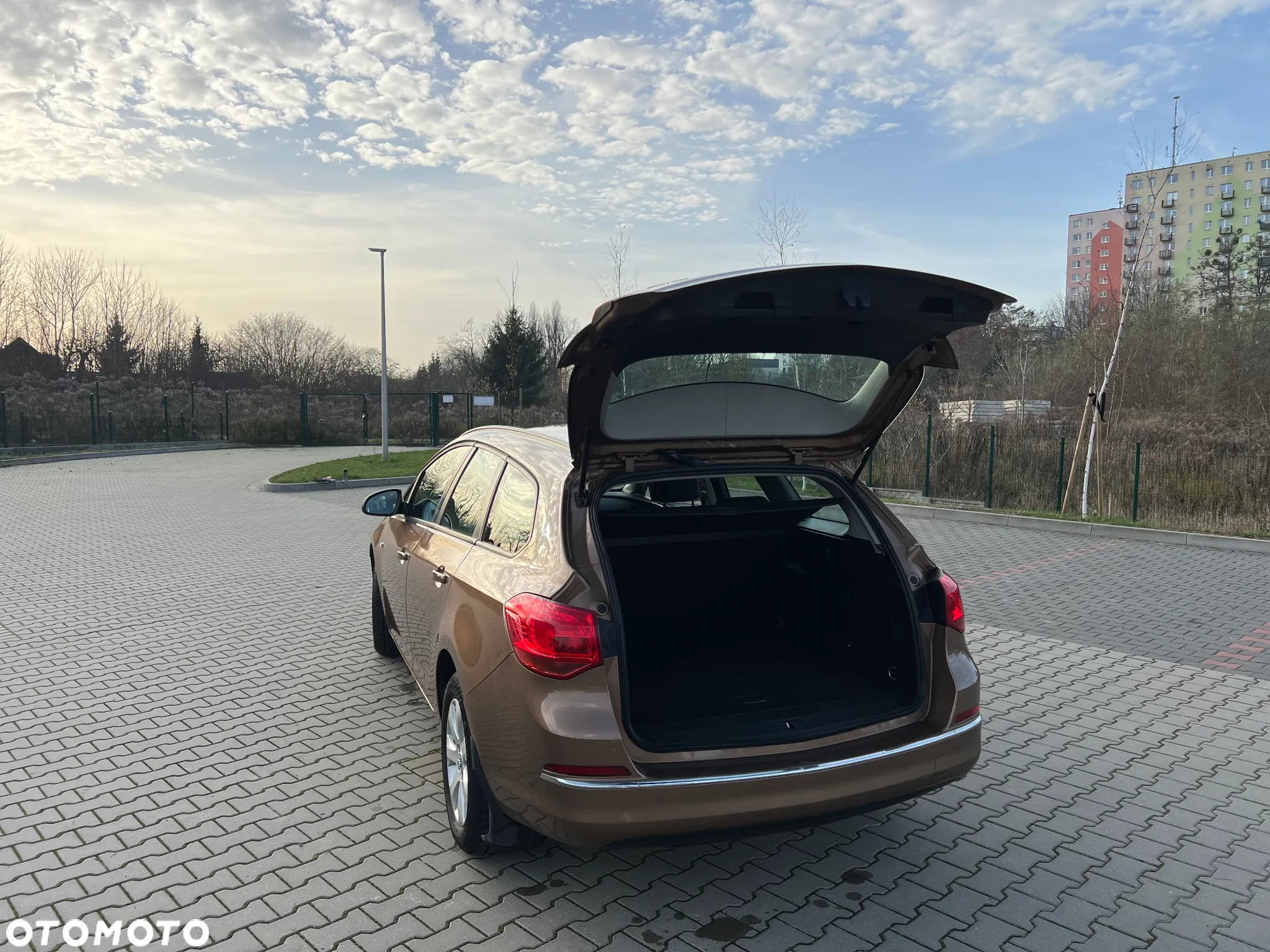 Opel Astra IV 1.4 T Enjoy - 15