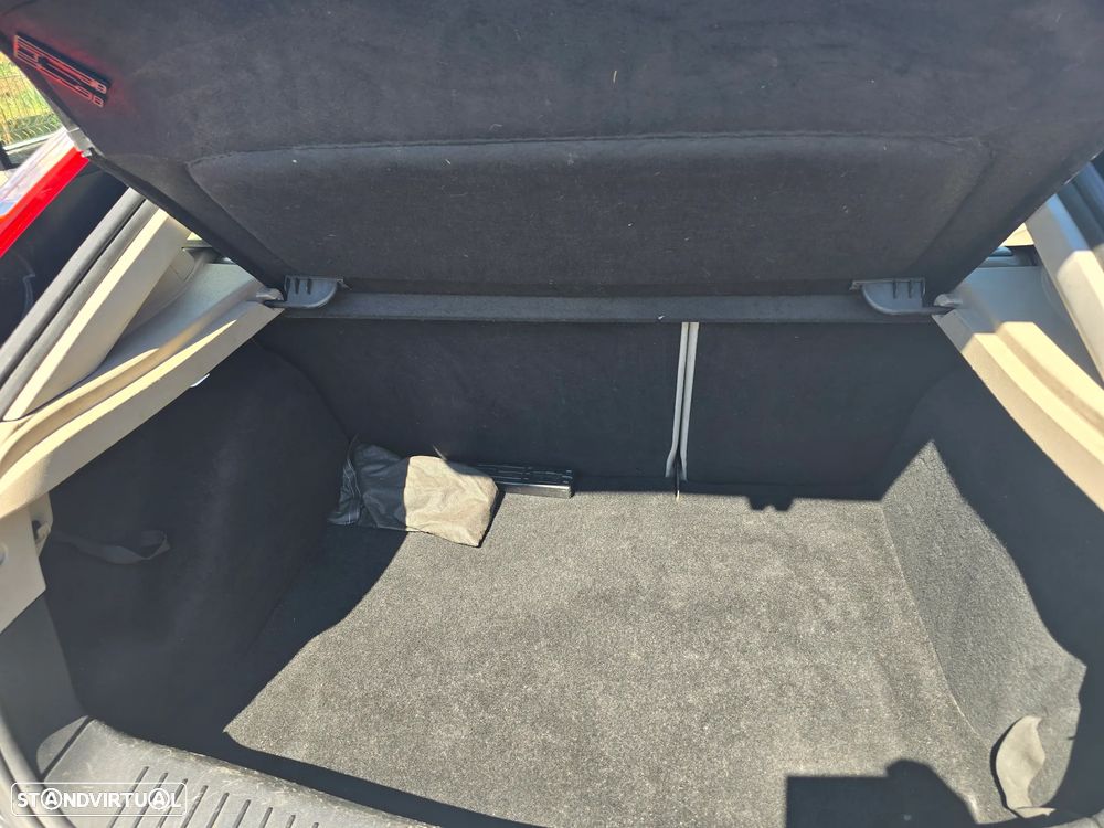 Ford Focus 1.6 TDCi Ghia - 11