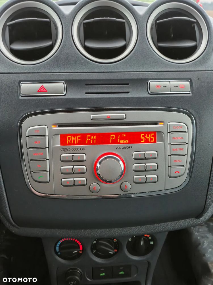 Ford Transit connect - 9