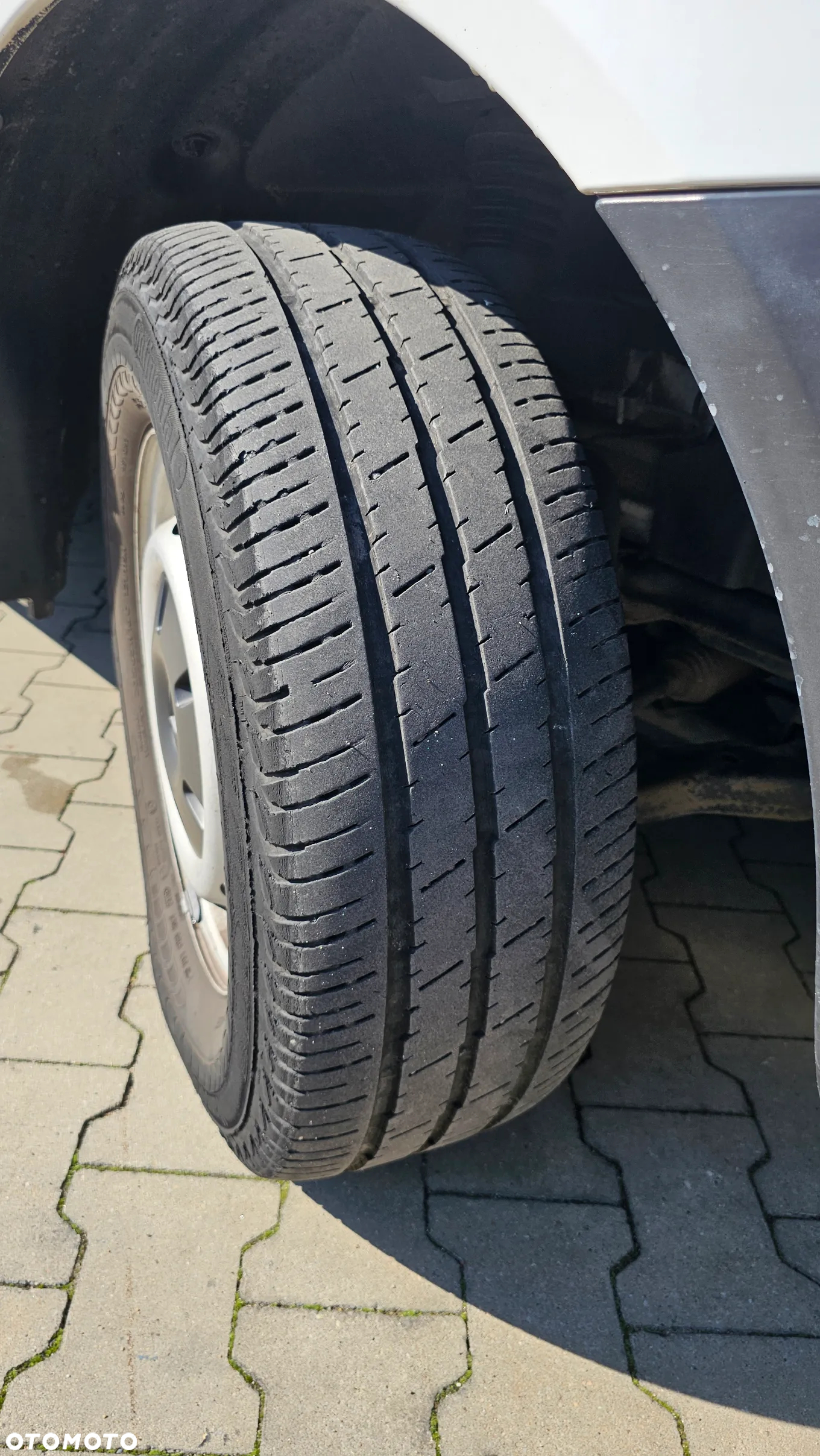 Mercedes-Benz SPRINTER 319 - 12