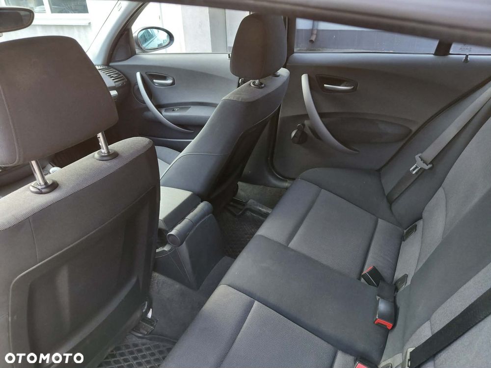 BMW Seria 1 118d - 16