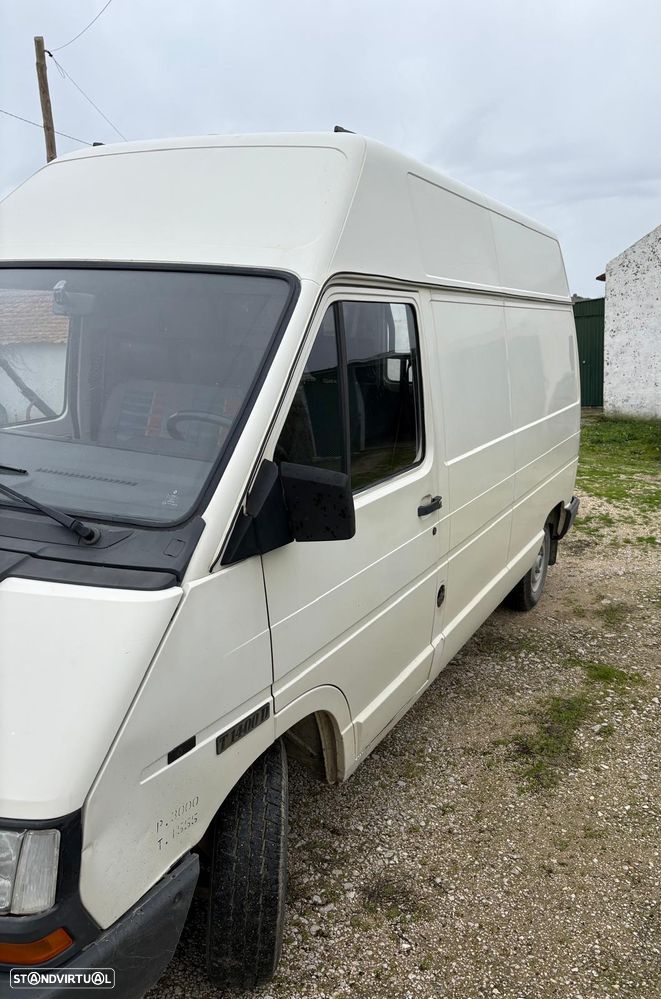 Renault Trafic - 12