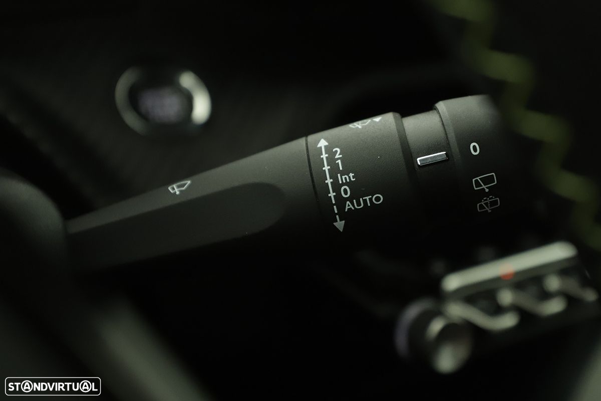 Peugeot e-2008 54 kWh GT - 20
