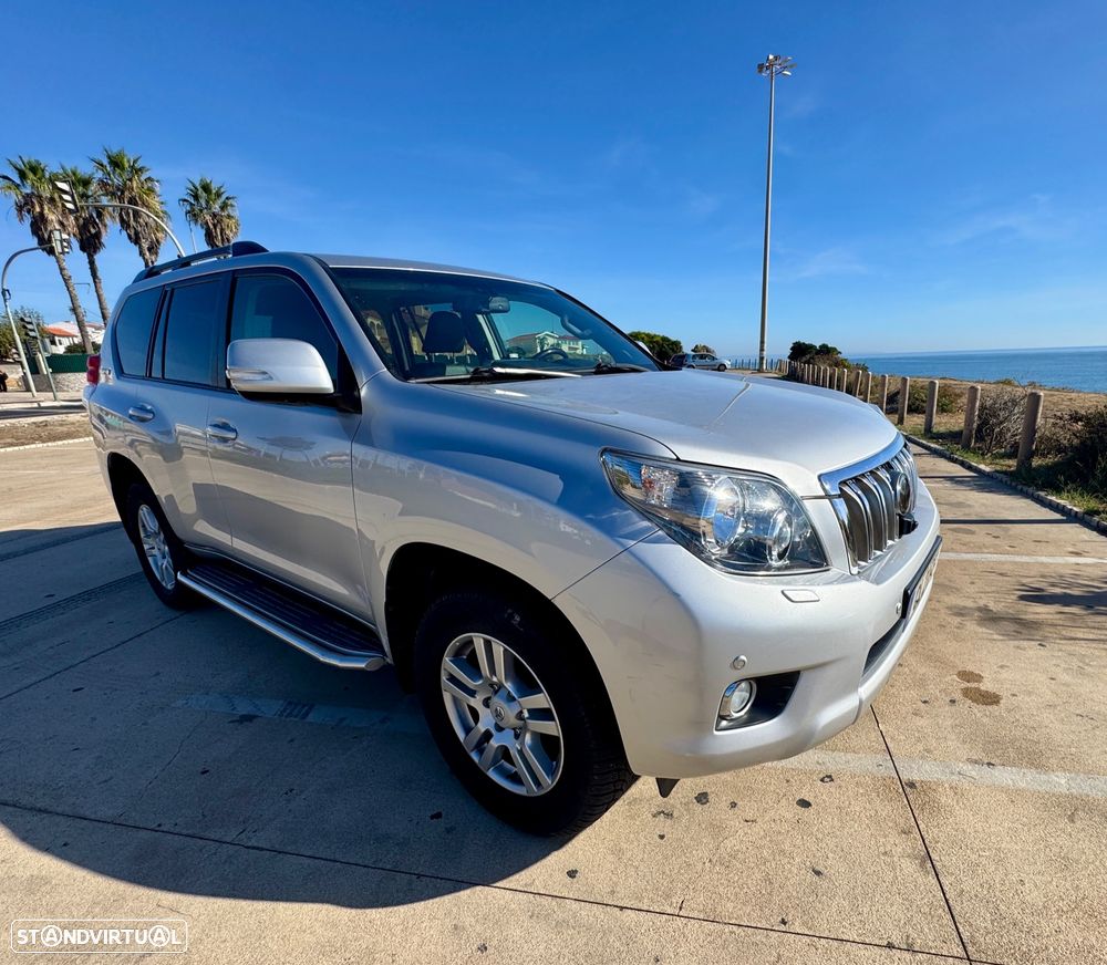 Toyota Land Cruiser - 3