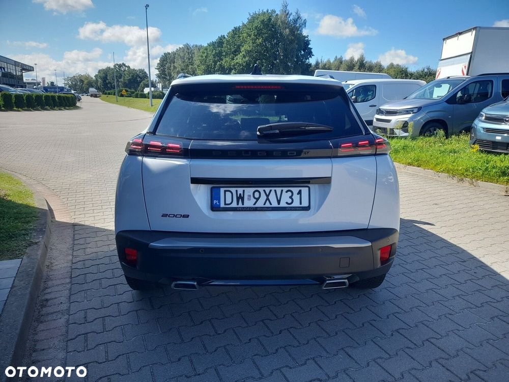 Peugeot 2008 1.2 PureTech Allure S&S EAT8 - 6