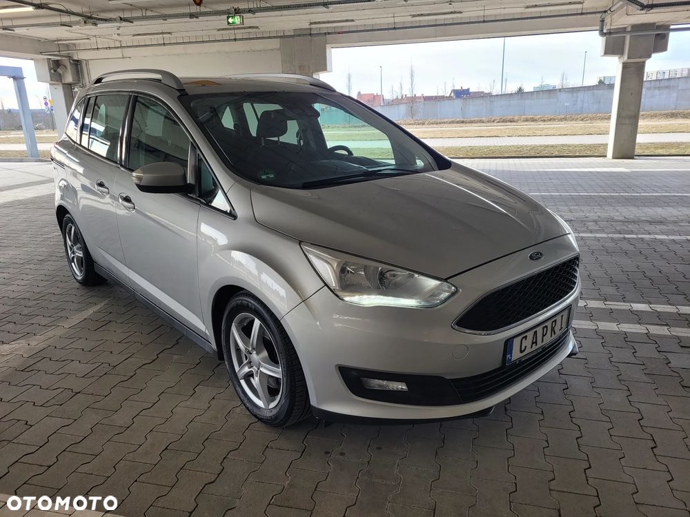 Ford Grand C-MAX - 21