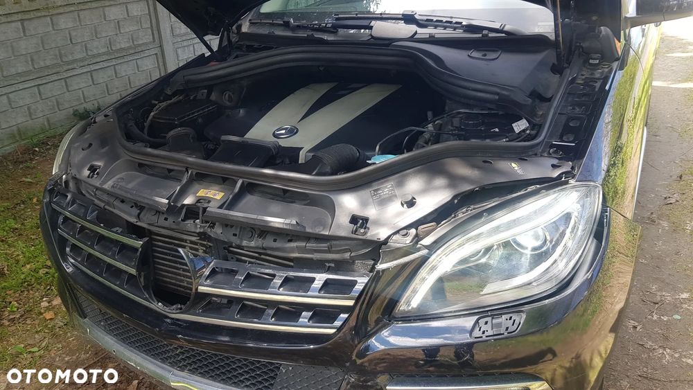 Mercedes-Benz ML 350 BlueTEC 4MATIC 7G-TRONIC - 37