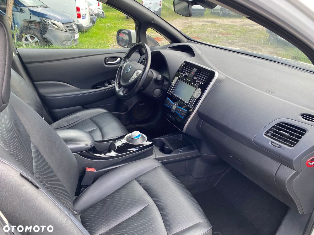 Nissan Leaf - 5