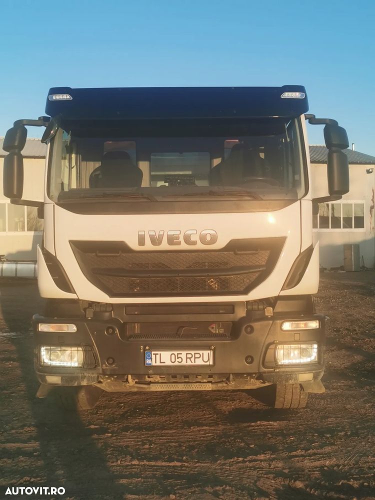 Iveco AD 380T - 1