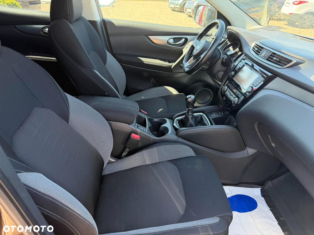 Nissan Qashqai 1.6 dCi Visia S&S - 14