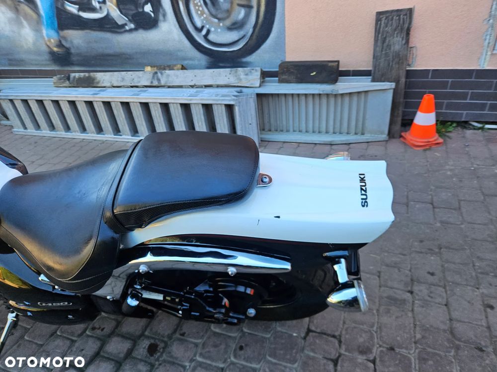 Suzuki VL 800 Volusia - Boulevard C50 - 15