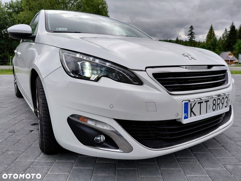 Peugeot 308 1.2 PureTech Allure S&S - 10
