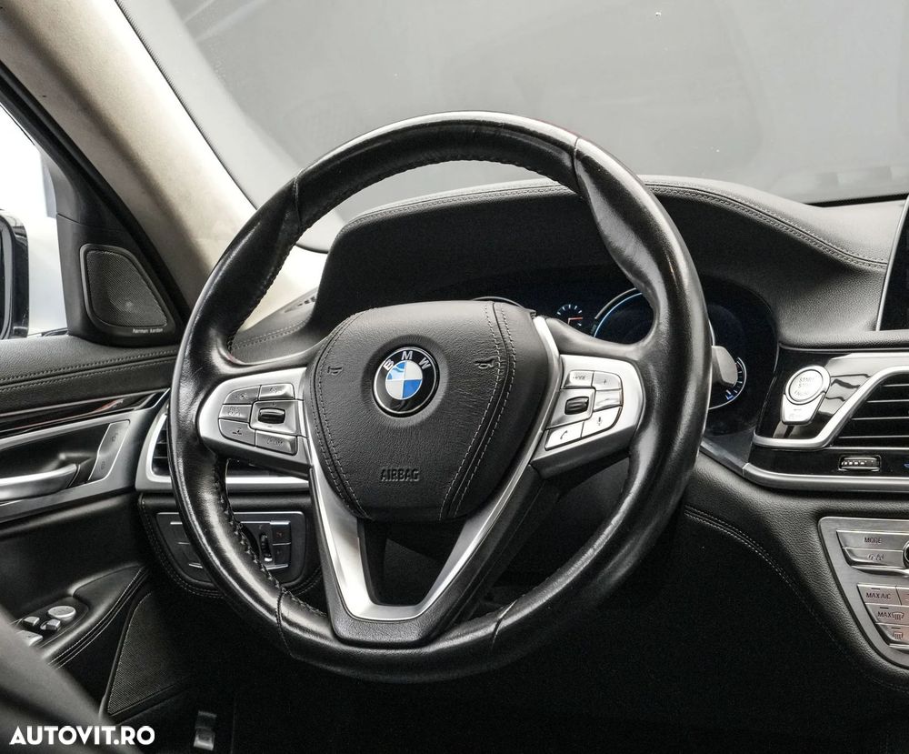 BMW Seria 7 730d xDrive - 21
