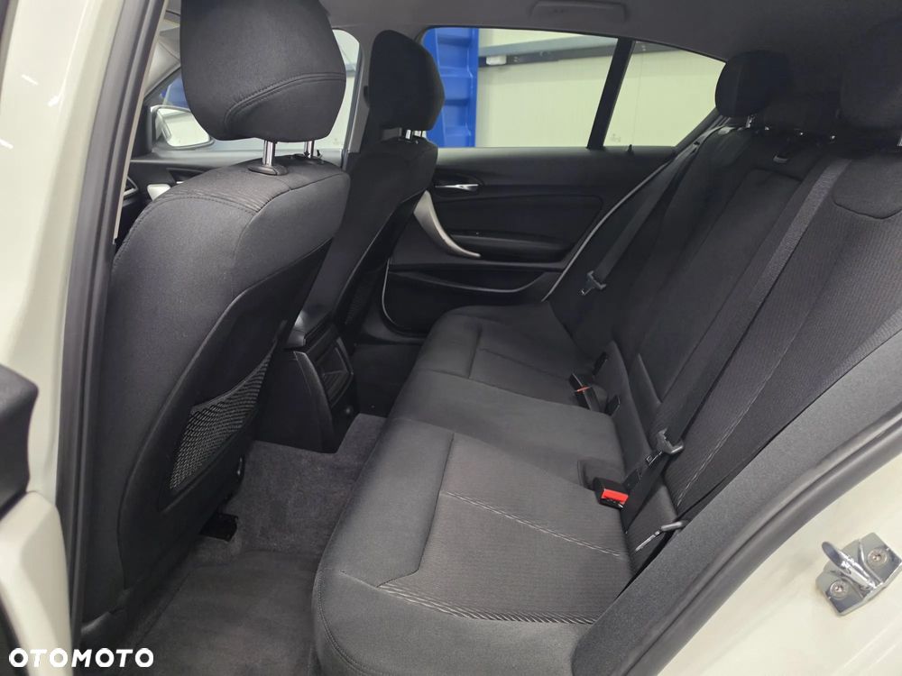 BMW Seria 1 116d DPF - 22
