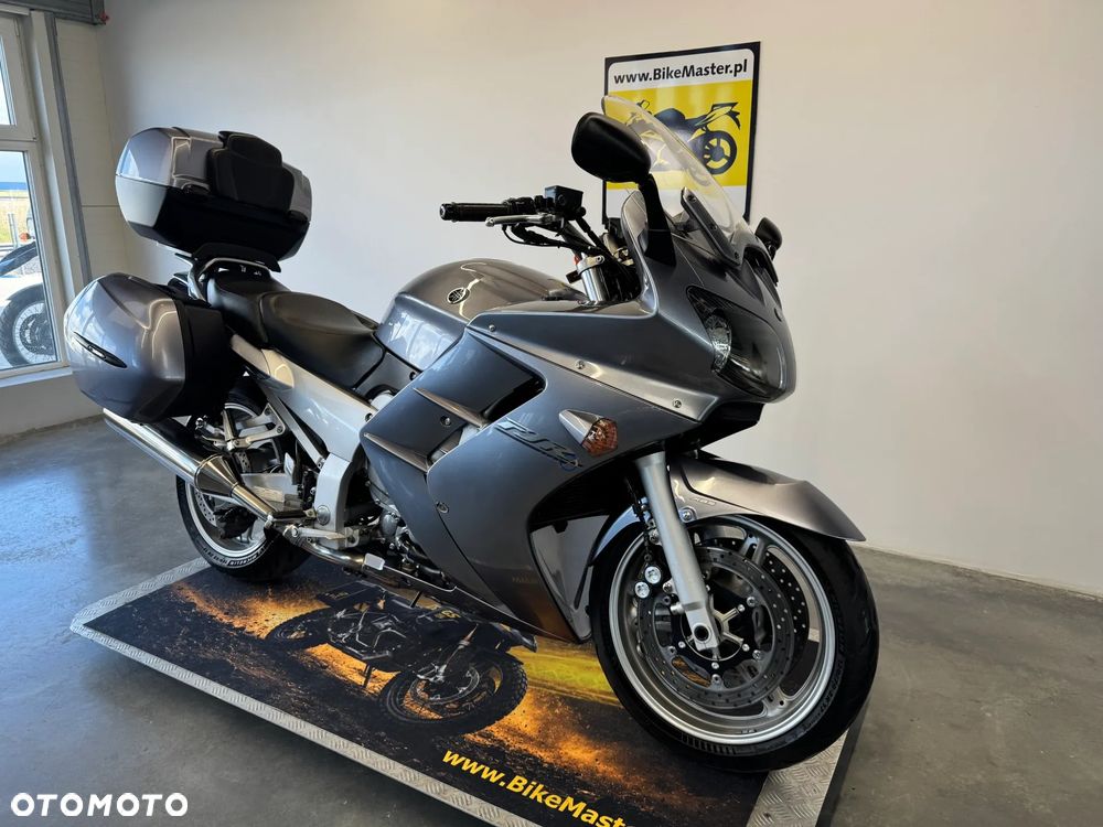 Yamaha FJR - 3