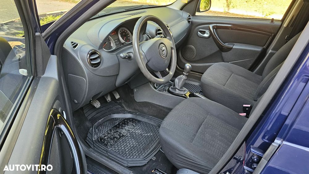 Dacia Duster 1.5 dCi 4x4 Ambiance - 8
