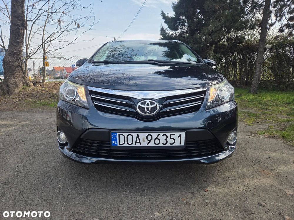 Toyota Avensis Touring Sports 1.8 Business Edition - 12
