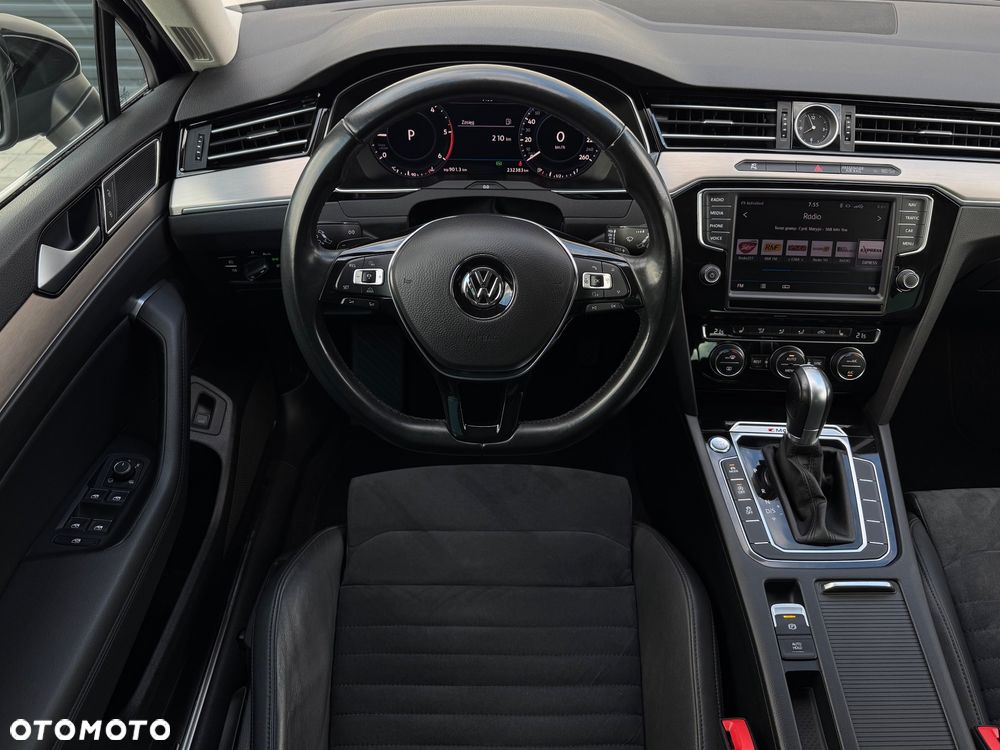 Volkswagen Passat 2.0 TDI 4Mot Elegance DSG - 9