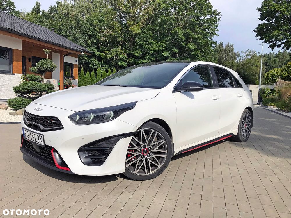 Kia Ceed - 1