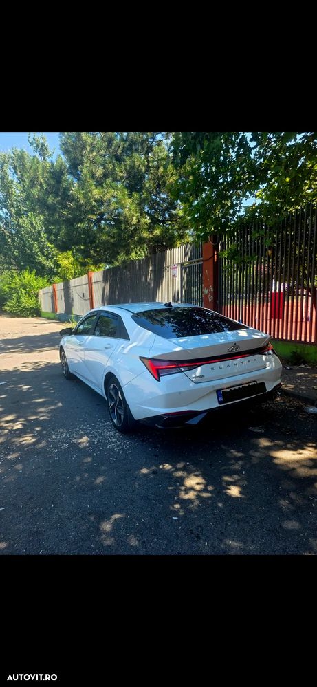 Hyundai Elantra 1.6 l 123 CP 6MT Exclusive - 6