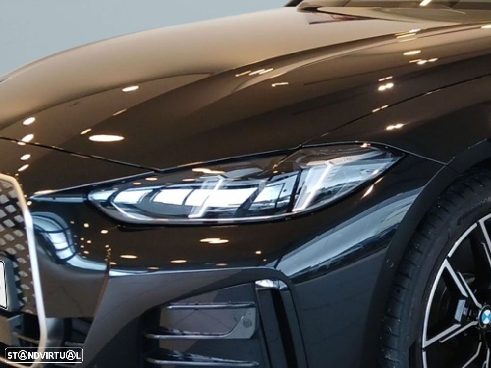 BMW i4 eDrive35 Pack Desportivo M - 9