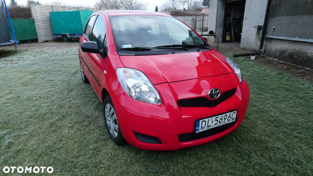 Toyota Yaris 1.0 Luna - 2