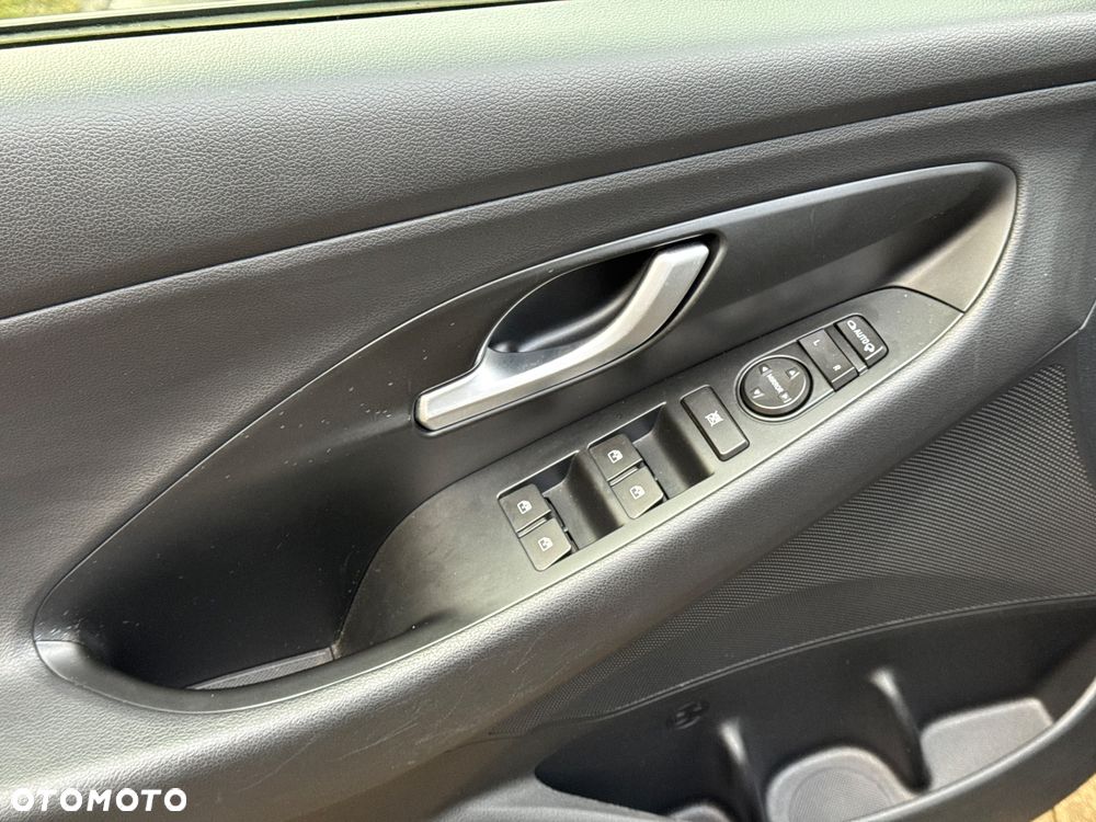 Hyundai i30 1.4 T-GDI Premiere Style - 34