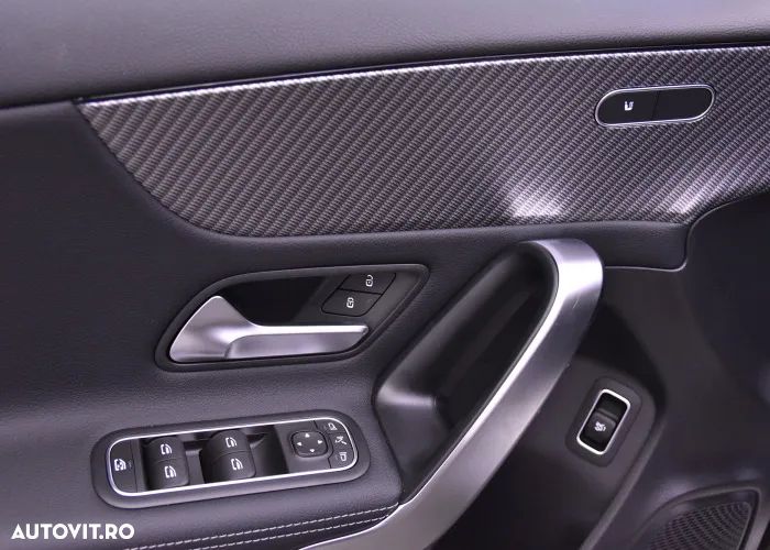 Mercedes-Benz A 220 d 4Matic 8G-DCT - 11