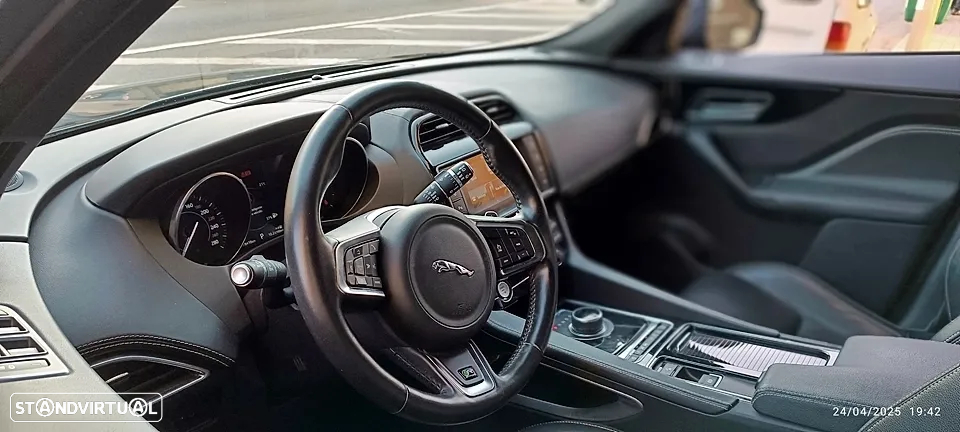Jaguar F-Pace 2.0 i4D R-Sport Aut. - 12
