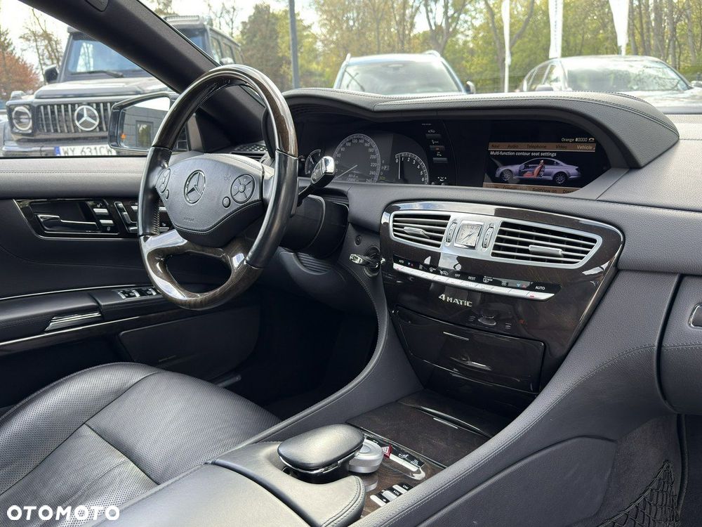 Mercedes-Benz CL 500 4Matic (BlueEFFICIENCY) 7G-TRONIC - 24