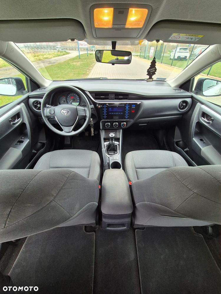 Toyota Corolla 1.33 Comfort - 19