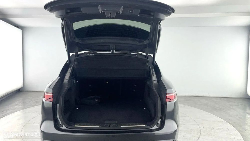 Jaguar F-Pace 2.0 P400e AWD R-Dynamic Black - 56