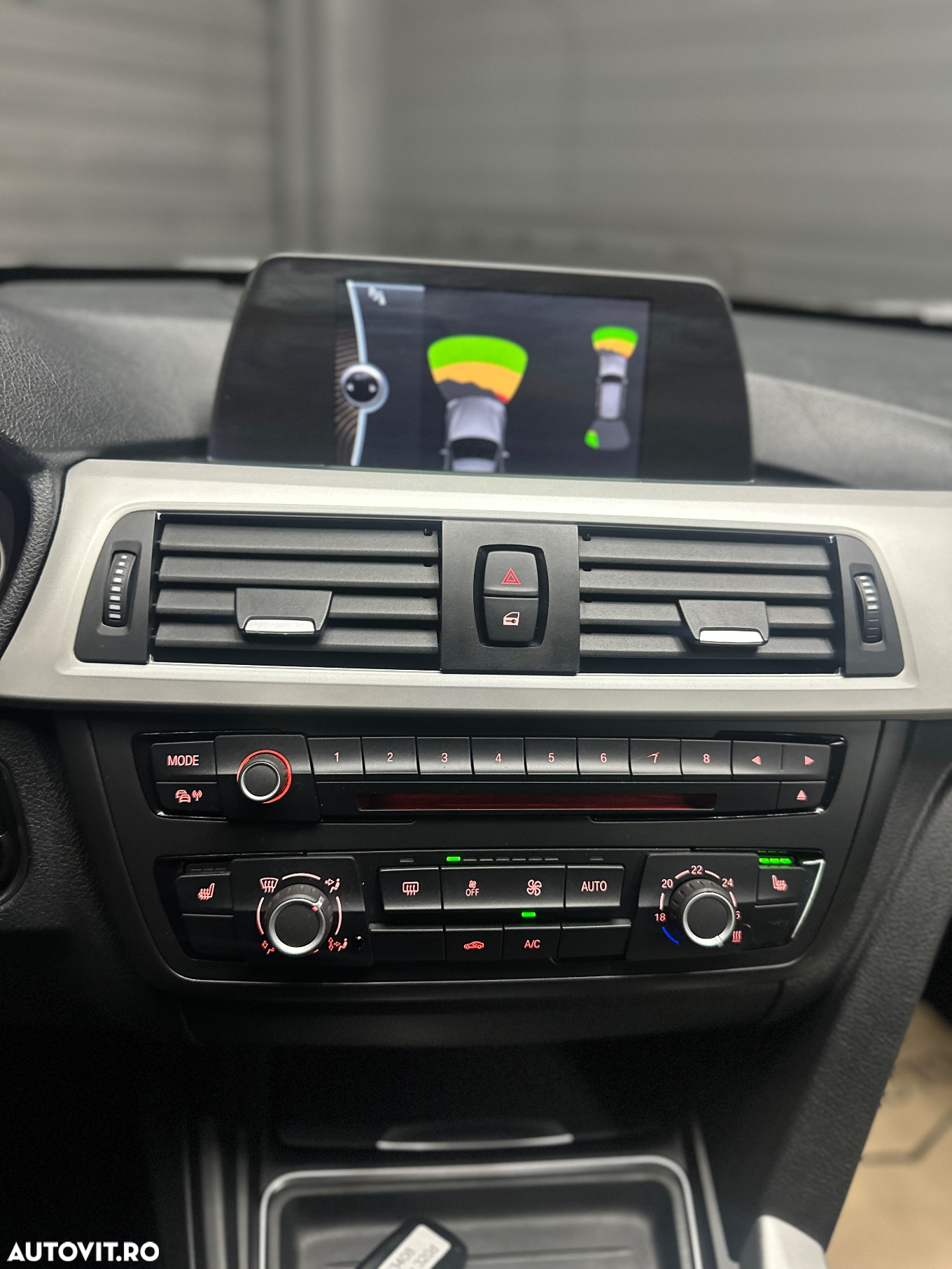 BMW Seria 3 320d Touring Aut. Sport Line - 19