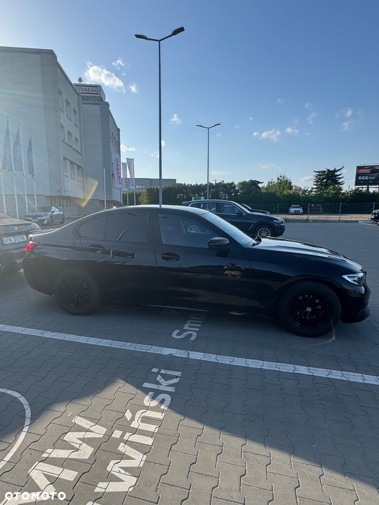 BMW Seria 3 318i - 6