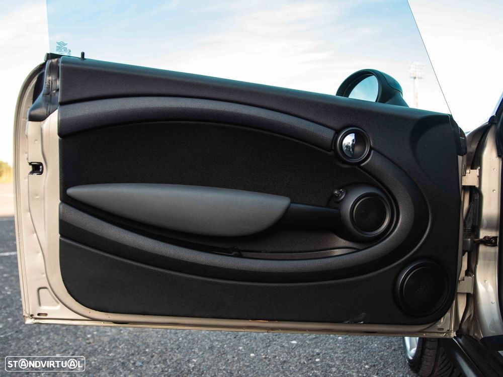 MINI 3 Portas Cooper D - 33