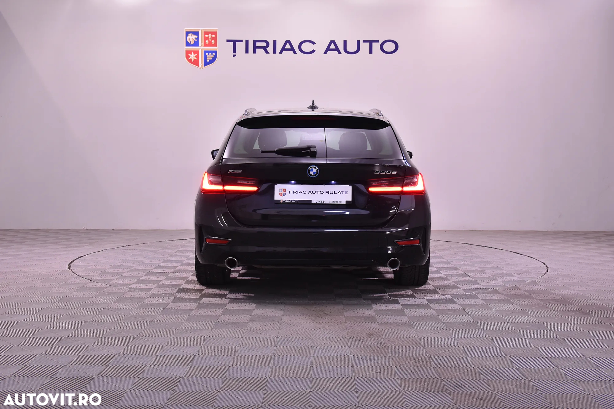 BMW Seria 3 330e Touring xDrive Aut. - 4