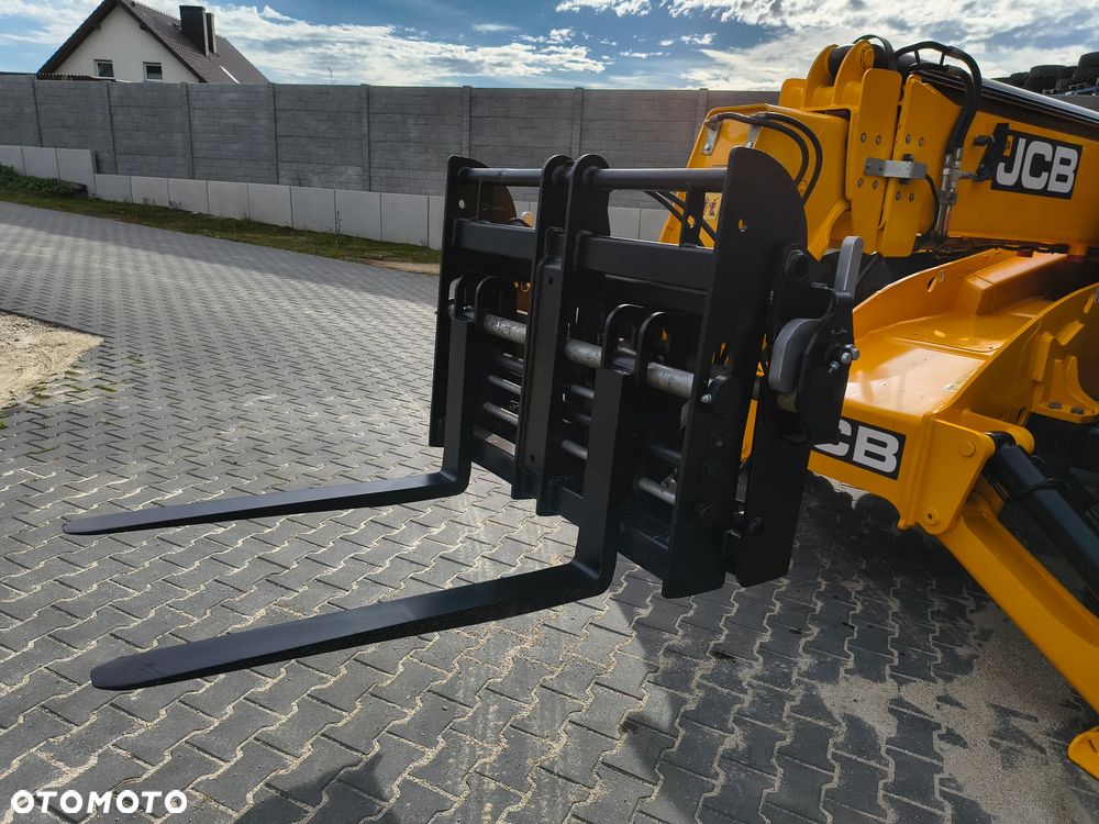 JCB 540-140 - 22