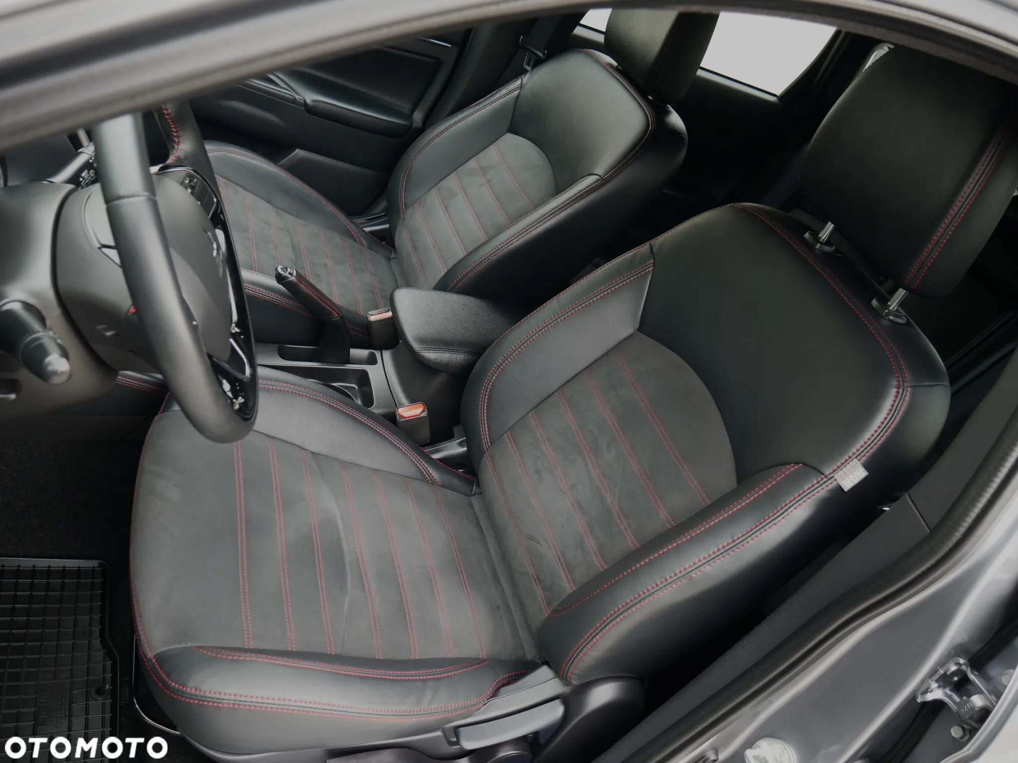 Mitsubishi ASX 2.0 Intense - 29