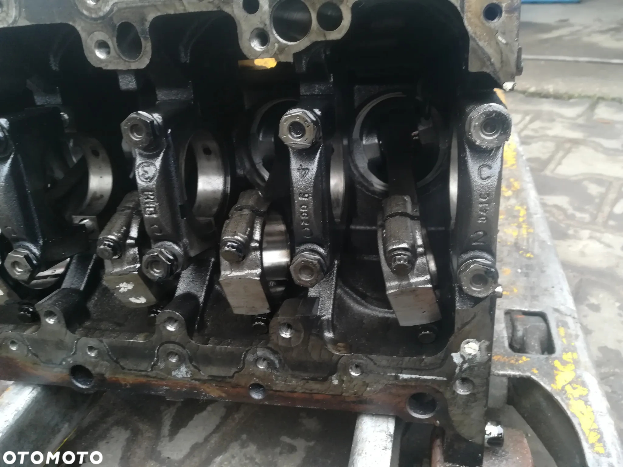 BLOK SILNIKA AUDI A4, A6 2.0TDI 16V, RURKA WODY 03G121065R - 8