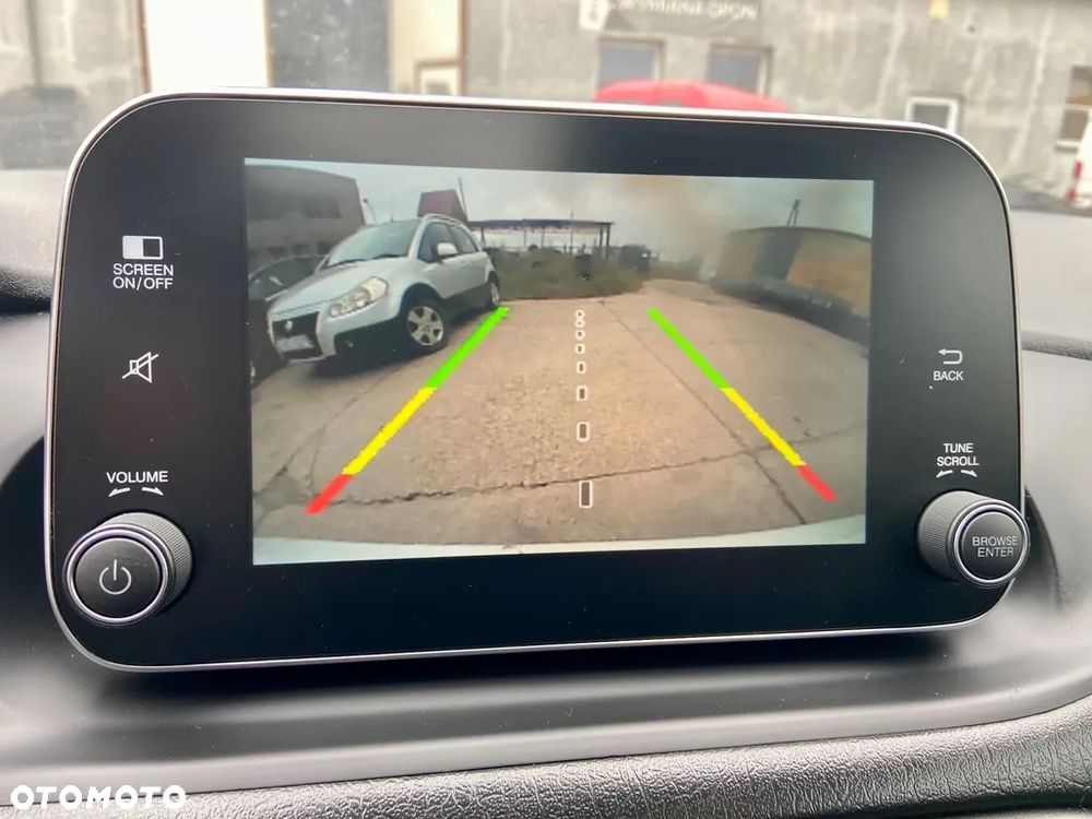 Fiat Tipo 1.3 MultiJet 16v Sport - 22