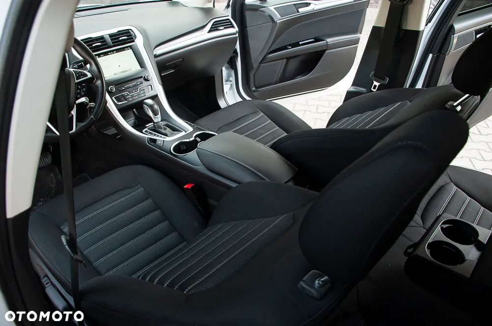 Ford Mondeo 2.0 TDCi STart-Stopp PowerShift-Aut Titanium - 24