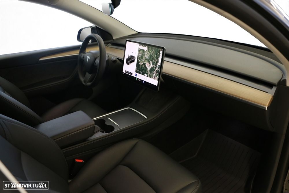 Tesla Model 3 Performance Dual Motor AWD - 23