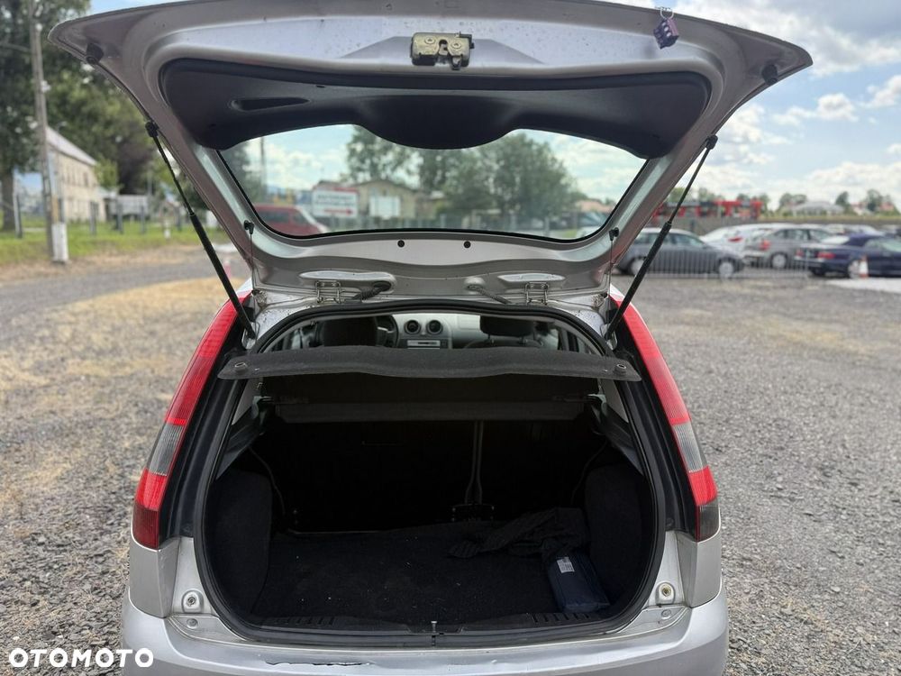 Ford Fiesta - 11