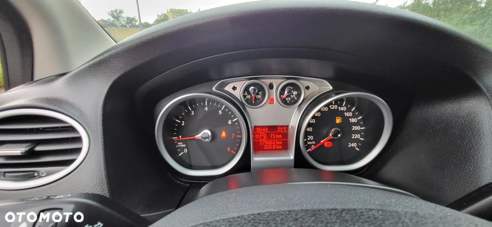 Ford Focus 1.8 Titanium - 21