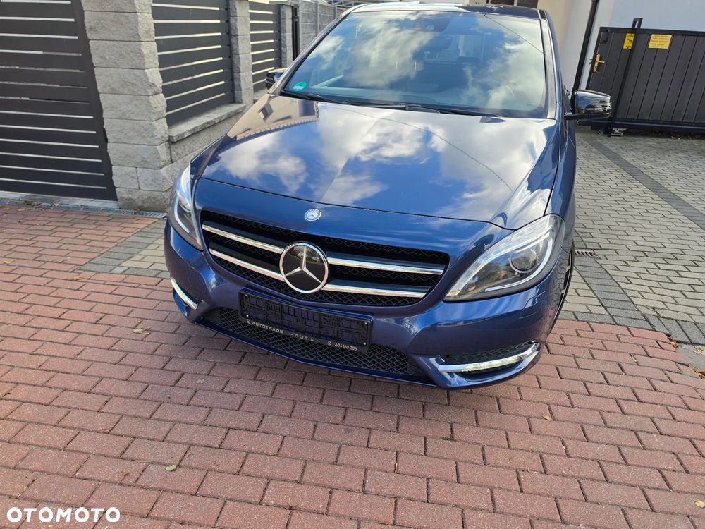Mercedes-Benz B-Class 2012 photo 3